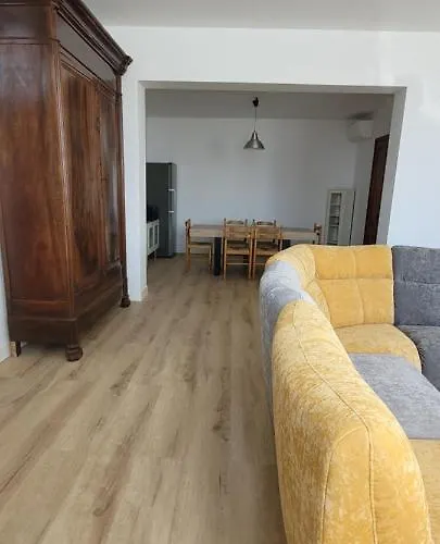 La Maison Partagee D'arlac Gasthuis