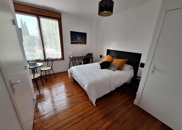 Gasthuis La Maison Partagee D'arlac